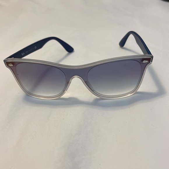 Ray-Bans - Picture 2 of 3